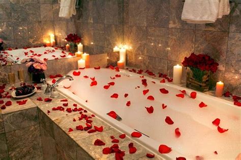 Awesome 44 Romantic Valentines Day Bathroom Ideas Romantic Bathrooms Romantic Bath Romantic