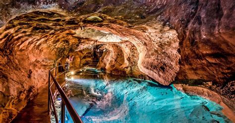 Jenolan Caves Blue Mountains Guided Tours Accommodation And Bushwalks