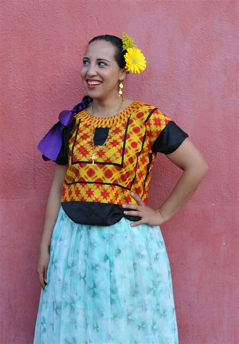 Tehuana Oaxaca Mexico Smiling Woman In Tehuana Dress Oaxa Flickr