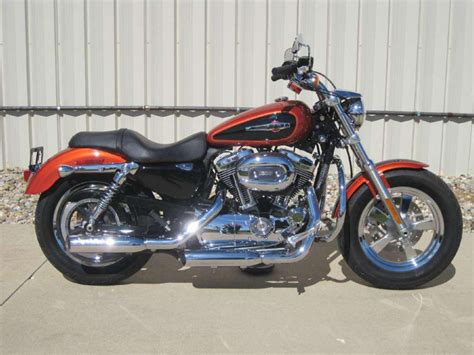 Buy 2011 Harley-Davidson XL1200C Sportster 1200 Custom on ...