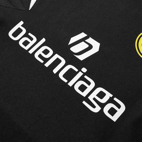 You can download in.ai,.eps,.cdr,.svg,.png formats. Balenciaga Jersey Logo Soccer Top Black & White | END.