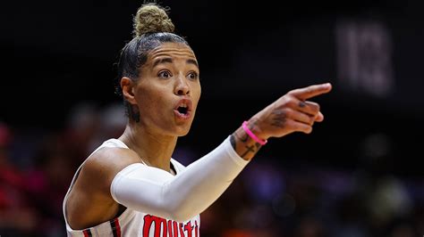 Wnba Champion Natasha Cloud Expands Criticism Of America After Calling Country Trash Avari