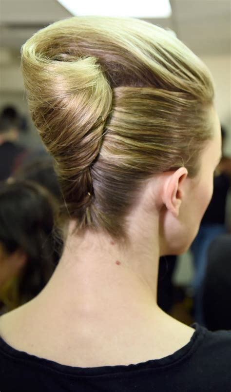 We did not find results for: French twist in easy steps