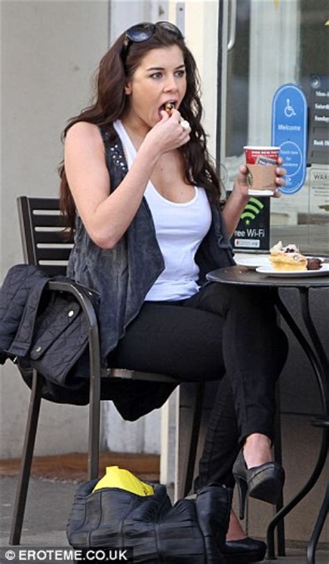 Imogen Thomas Tucks Into A Plateful Of Sweet Treats After Atkins Diet
