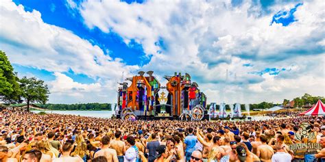 In Pictures The Absolutely Mental Dominator Festival Sherpa Land