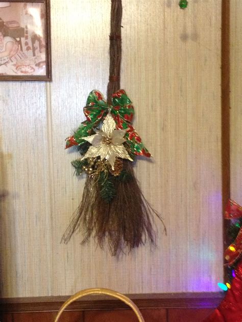 Recycled Cinnamon Brooms Christmas Crafts Crafts All Things Christmas