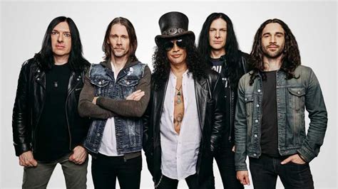 Slash Y Myles Kennedy And The Conspirators Tocan The River Is Rising En Tv