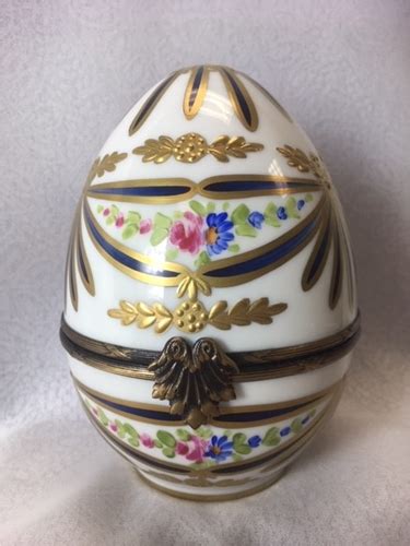 Check out our gold perfume bottle selection for the very best in unique or custom, handmade pieces from our atomizers & perfume bottles shops. Limoges Faberge Style Egg with Gold Leaf Decor and Perfume ...