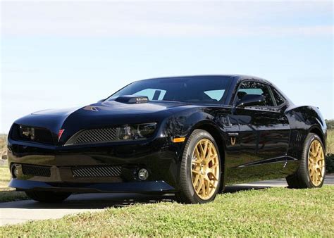 It is well known as a pony car and most buyers appreciate its aggressive design matched with its superb performance. 2015 Pontiac Trans Am Firebird Photos, Price, Concept ...