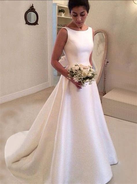Https://tommynaija.com/wedding/satin Aline Wedding Dress