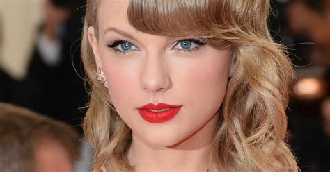 How To Get Taylor Swifts Red Lip Find Your Perfect Shade And Make It