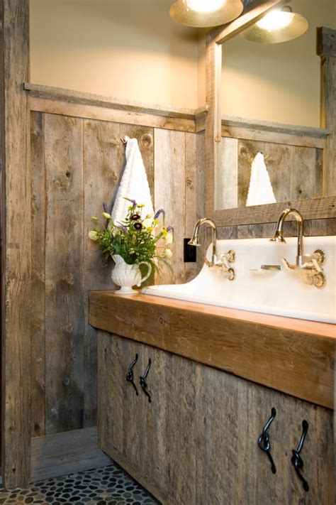 Meubles salle de bain et décoration dans le style rustique