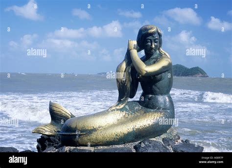 The Mermaid Statue On Samila Beach In Songkhla Stock Photo Alamy