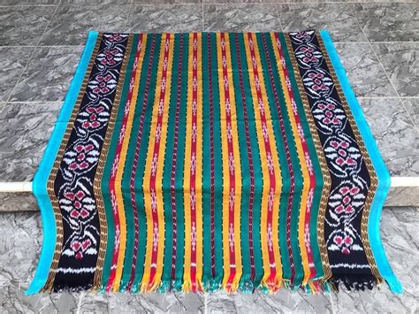 Kami juga menjual kain tenun lainnya, seperti tenun baron yang juga dikenakan oleh bp. READY STOCK..!!! Kain Tenun Troso Jepara Tenun ikat yang ...