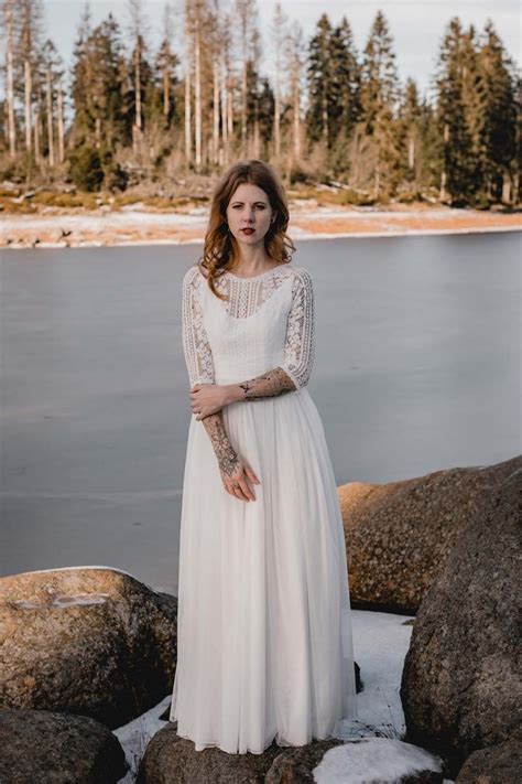 Große marken sind ebenso dabei wie geheimtipps und sie finden für jede saison die passende garderobe. elementar Brautkleider 2020 - NO FAIRY TALE - schlicht ...