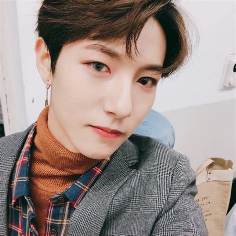 Just wanted to point out that the chosun thing could be throwing people off. #NCT2018_EMPATHY #SHOWCASE #NCT #NCT2018 #RENJUN | Nct ...