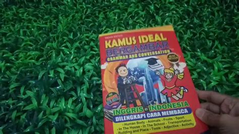 Buku ini dicetak berwarna sehingga sangat menarik untuk dipelajari oleh anak anak atau pelajar. BUKU ANAK KAMUS BERGAMBAR INGGRIS - INDONESIA - YouTube