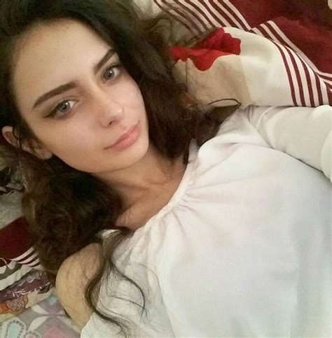 Classify Iranian Girl From Tehran