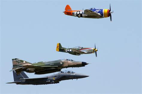 It is one of the most famous fighters of the us army air force. File:Aircraft Fighter Plane P-47 Thunderbolt, P-51 Mustang ...