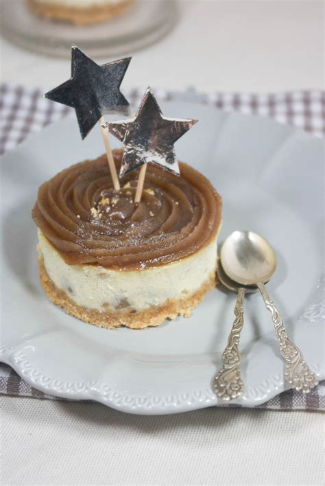Cette recette de cheesecake est déclinable à volonté et s'arrange selon vos goûts et vos préférences. Cheesecake aux marrons (by Sephora Saada et Canderel) de ...