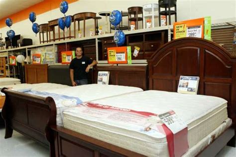 There's nothing better than a good night's sleep, but you need the right mattress for a great night's sleep! Big Lots sees opening in closeouts - Connecticut Post