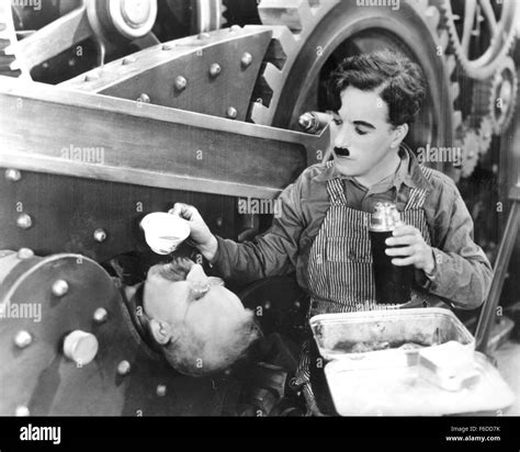Charlie Chaplin Modern Times Black And White Stock Photos And Images Alamy