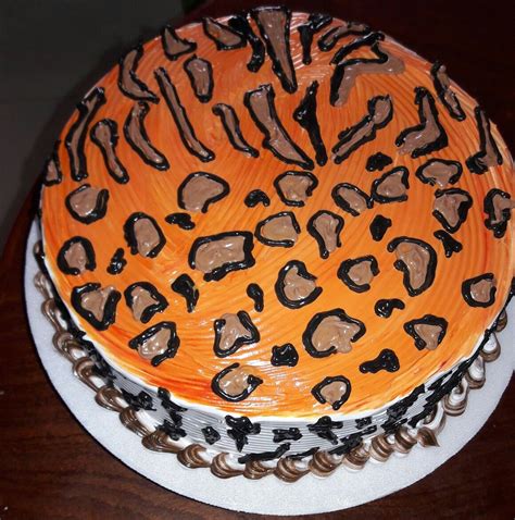 Fundado el 7 de marzo de 1947 bajo el nombre de club atlético municipal de medellín y registrado por escritura. Torta África crema | Tortas, Cremas
