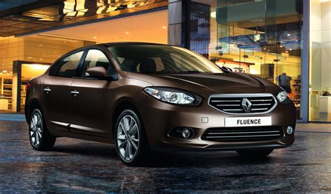 Renault Fluence Small Sedan Gets First Facelift Photos 1 Of 7