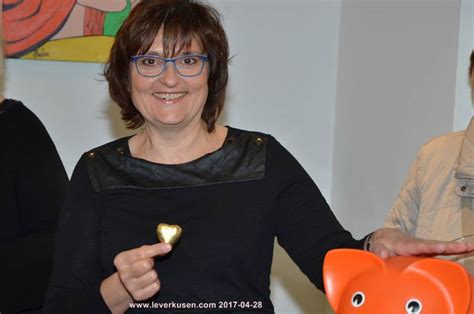 Die bank hat über 80 filialen und immobilienfinanzcenter. Leverkusen, Bild: Christina Spermann