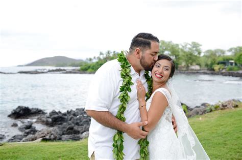Shop hawaiian leis using the freshest tropical flowers perfect for graduation, weddings, birthdays, condolences, ceremonies or any event! Traditional groom maile lei | Wedding lei, Wedding dresses ...