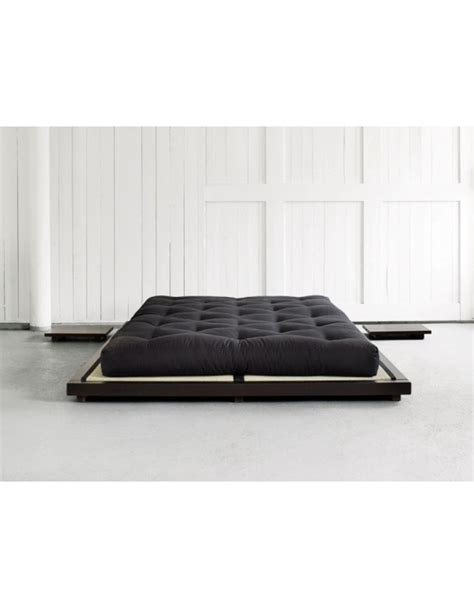The traditional futon bed in japan. Dock Bed with Tatami Mats | Japanese low level futon | by ...