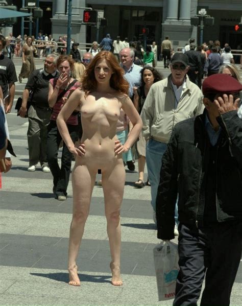 画像海外の街中全裸の可愛い女多すぎだろ16枚 ポッカキット Free Download Nude Photo Gallery