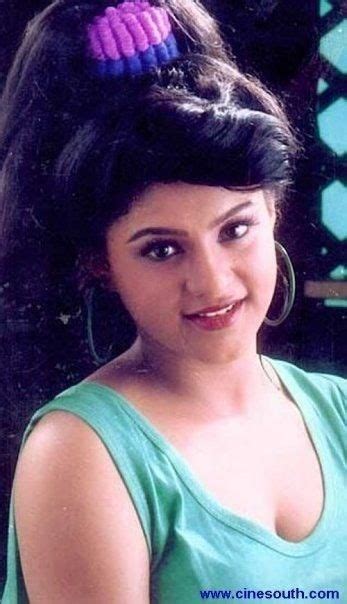 Remembering Divya Bharti Most Beautiful Indian Actress Asian Beauty Girl Indian Celebrities