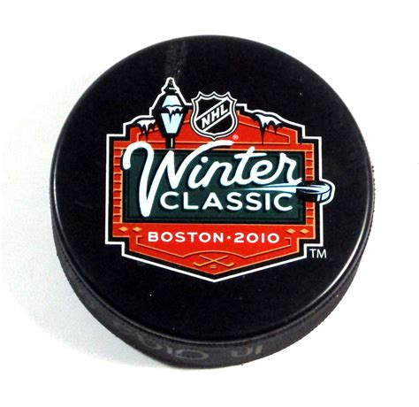 2010 Winter Classic Boston Bruins Official Nhl Hockey Puck Ebay