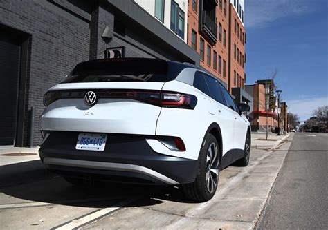 Volkswagen's 2021 id.4 is a combination of innovation and petty annoyances