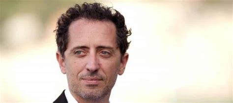 Bienvenue sur ma page officielle ! Gad Elmaleh accusé de plagiat, il fait supprimer des ...