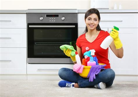 Essential Oven Cleaning Tips - Capital Appliance Repair Ottawa
