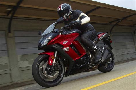 2011 Kawasaki Ninja 1000 Review ~ Motorcyle Repair