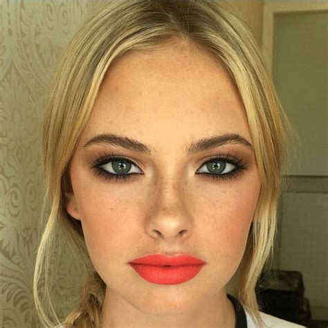 Perfect Look For A Spring Wedding Loving The Orange Lips