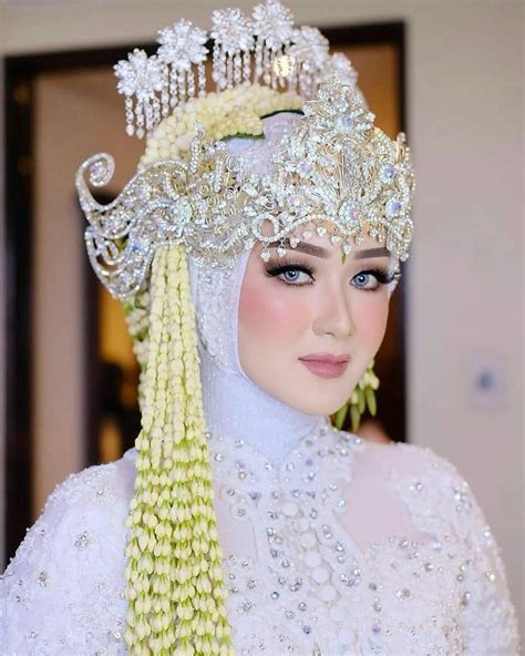 Selain Mahkota Siger Sunda Ini Aksesoris Pengantin Sunda Kaya Akan Makna