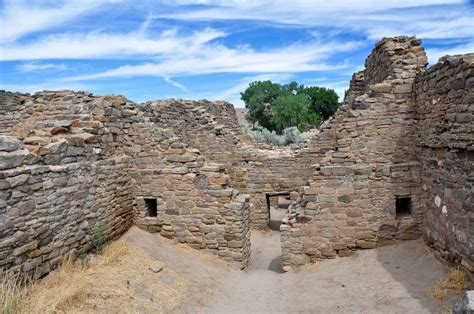 These 10 Hiking Trails With Ruins In New Mexico Are Worth Taking