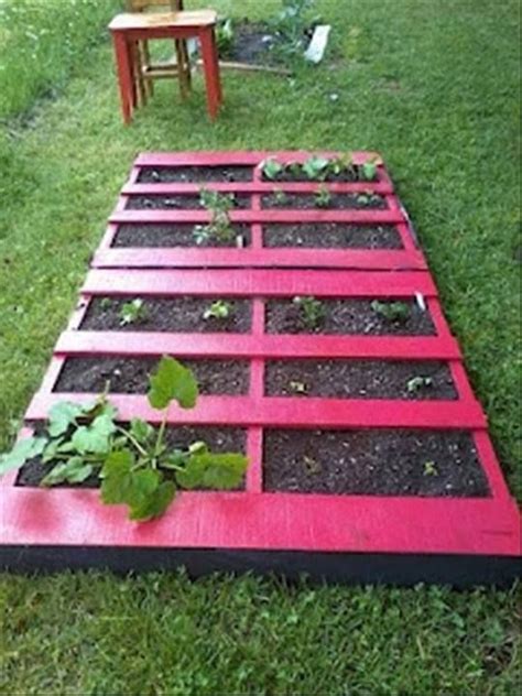 Build an easy raised garden bed with upcycled pallets. 25 DIY Ideas Using Pallets for Raised Garden Beds - Snappy ...