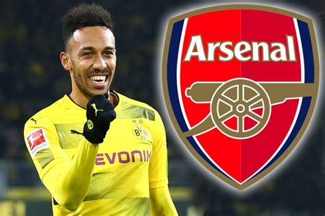 When aubameyang is not playing fifa with teammates, the arsenal superstar is having a kick about with. Mercato - Arsenal : Découvrez le salaire pharaonique d ...