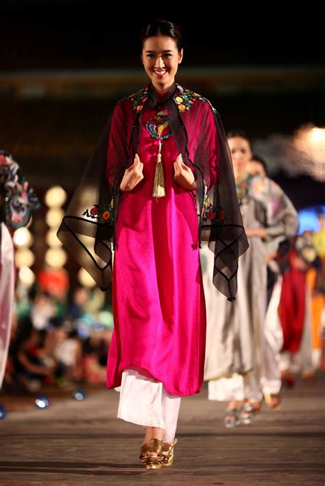 Minh Hanh Vietnamese Fashion Designer Ao Dai Oriental Night