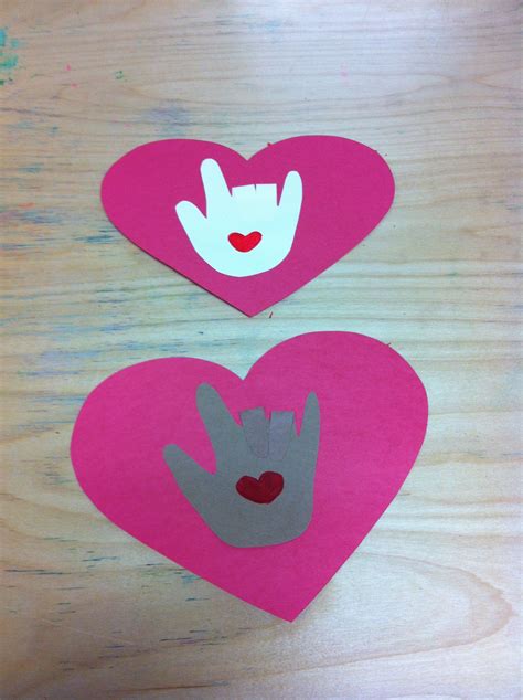 Kissing hand craft for back to school. | Kissing hand crafts, The kissing hand, Handcraft
