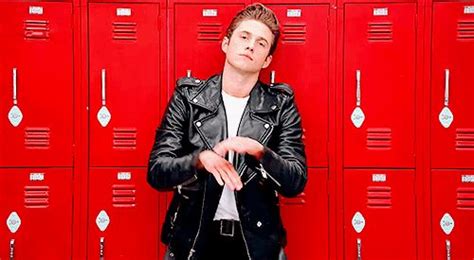 9 Times Aaron Tveit Got Us All Hot And Bothered During