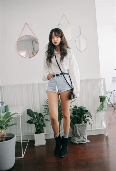 korean daily fashion official korean fashion love the loose top and high waisted shorts