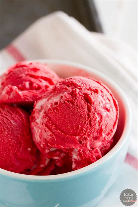 This ingredient shopping module is created and maintained by a third party, and imported onto this page. Red Velvet Ice Cream with Marshmallow Swirl - Taste and Tell