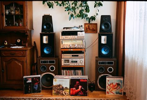 Vintage Audio System And Four Albums That Changed
