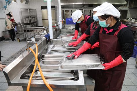 全球新冠疫情 大國角力場 國際大社會 王室這些事 萬象與大千. 防堵疫情 嘉縣啟動學校防疫機制 - 新唐人亞太電視台